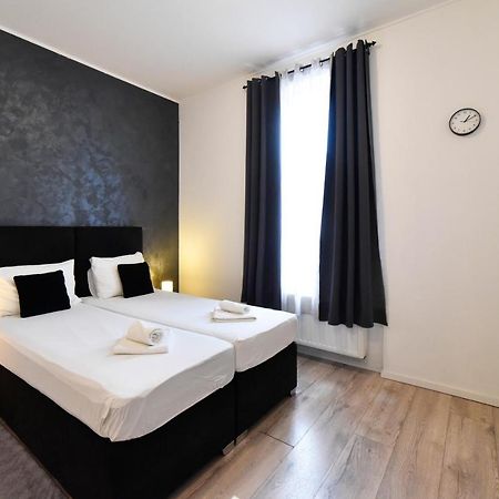 Virtus Apartments And Rooms With Free Private Parking 자그레브 외부 사진
