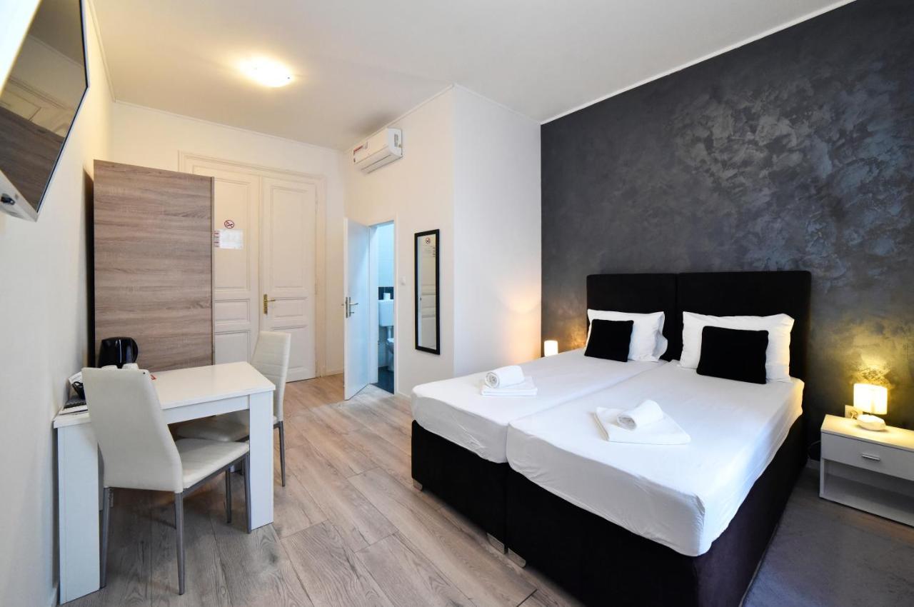 Virtus Apartments And Rooms With Free Private Parking 자그레브 외부 사진
