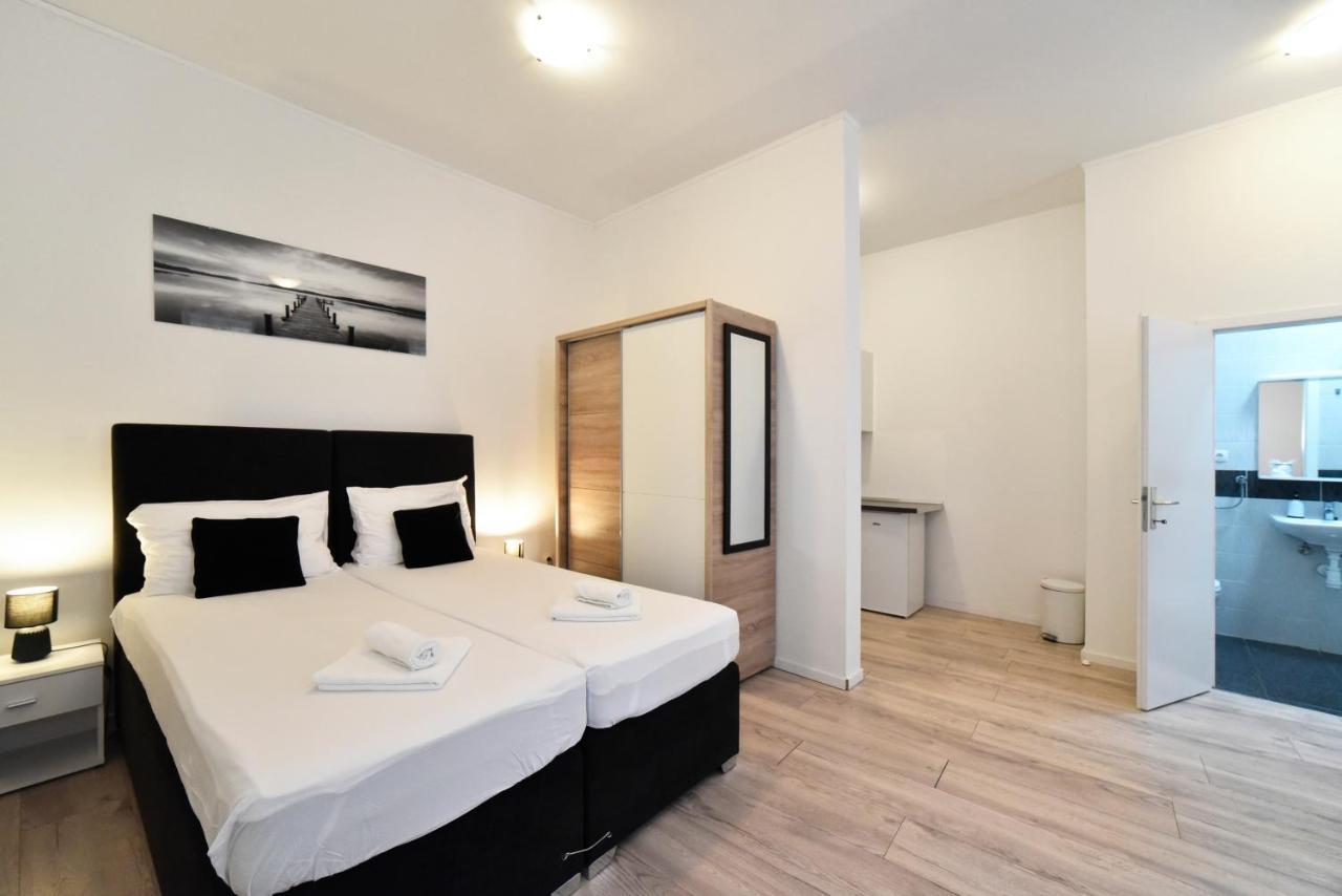 Virtus Apartments And Rooms With Free Private Parking 자그레브 외부 사진