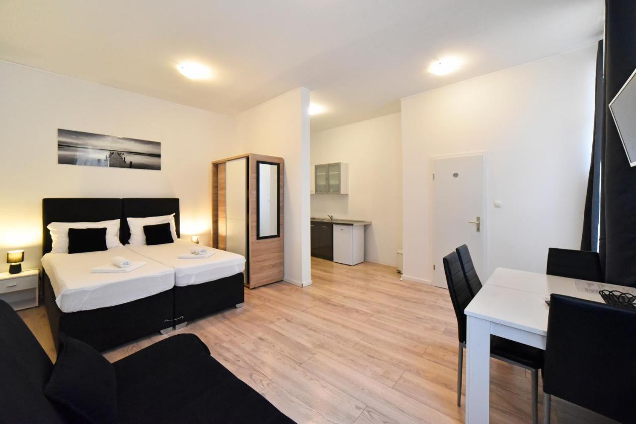 Virtus Apartments And Rooms With Free Private Parking 자그레브 외부 사진
