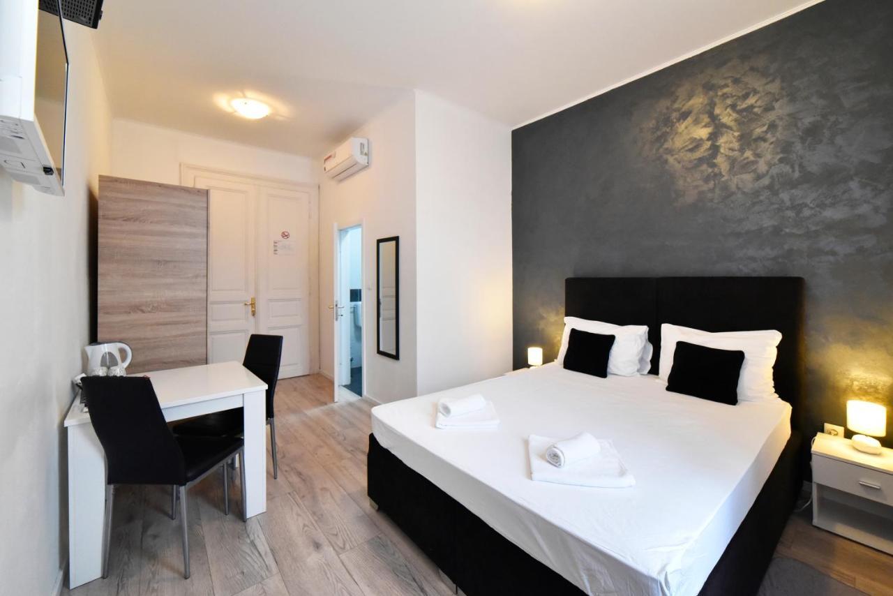 Virtus Apartments And Rooms With Free Private Parking 자그레브 외부 사진