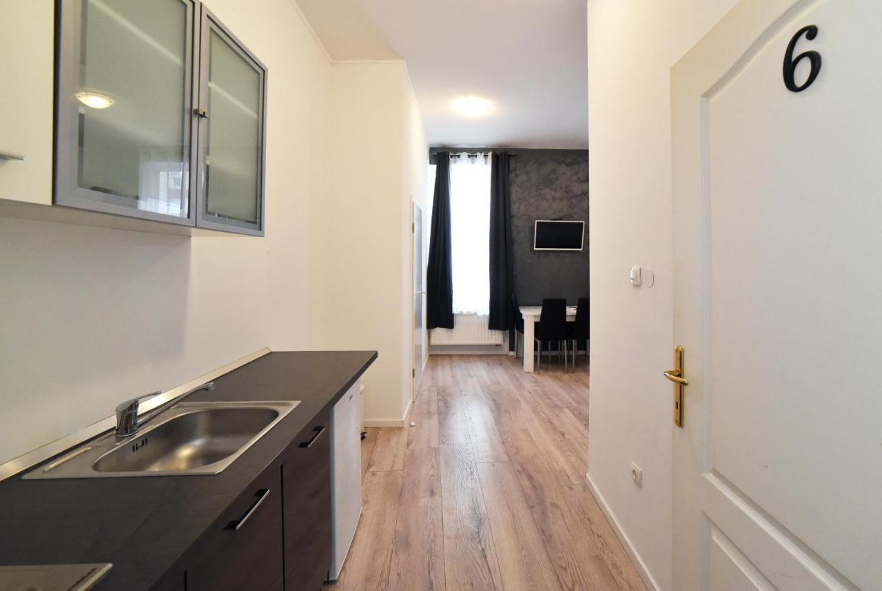 Virtus Apartments And Rooms With Free Private Parking 자그레브 외부 사진