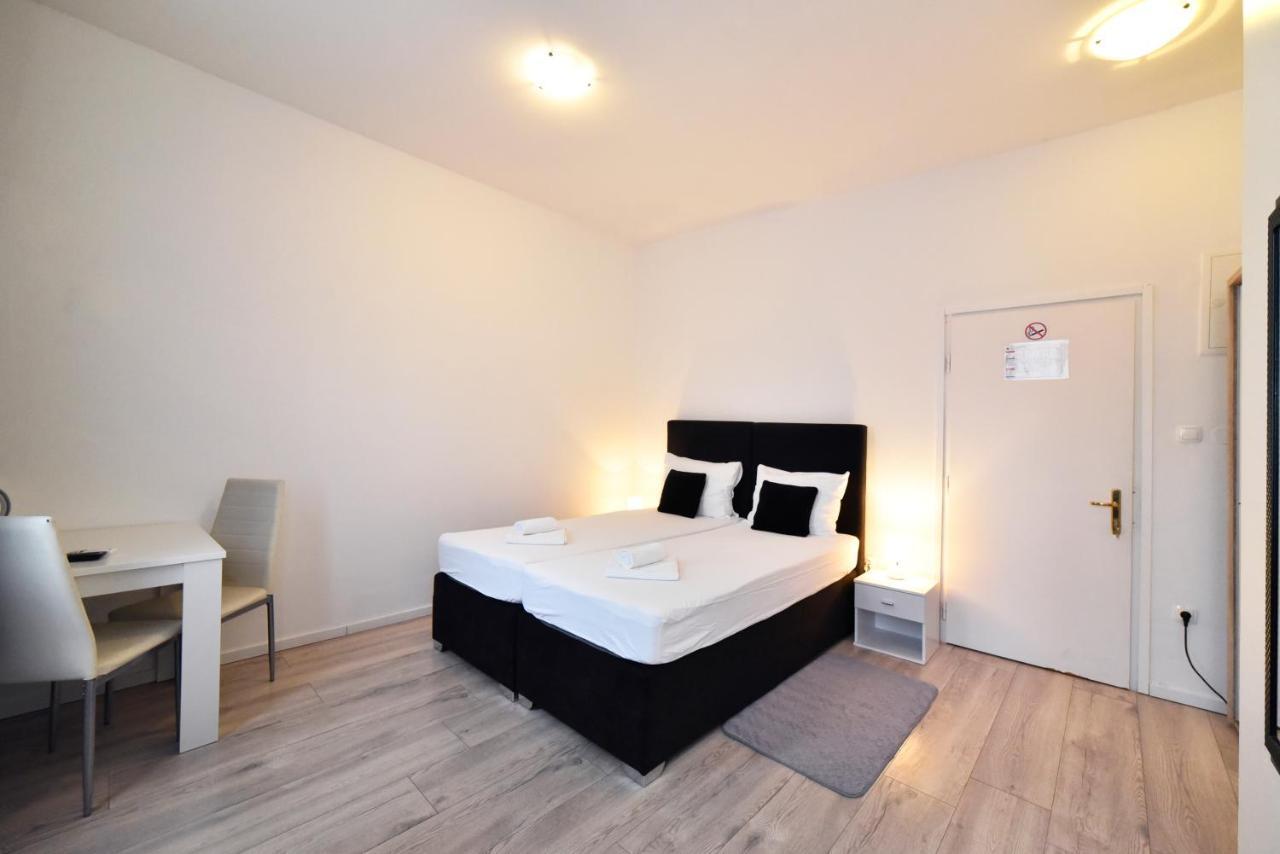 Virtus Apartments And Rooms With Free Private Parking 자그레브 외부 사진