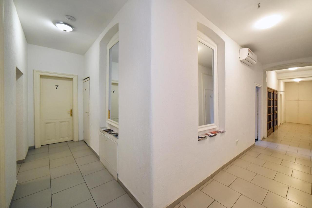 Virtus Apartments And Rooms With Free Private Parking 자그레브 외부 사진