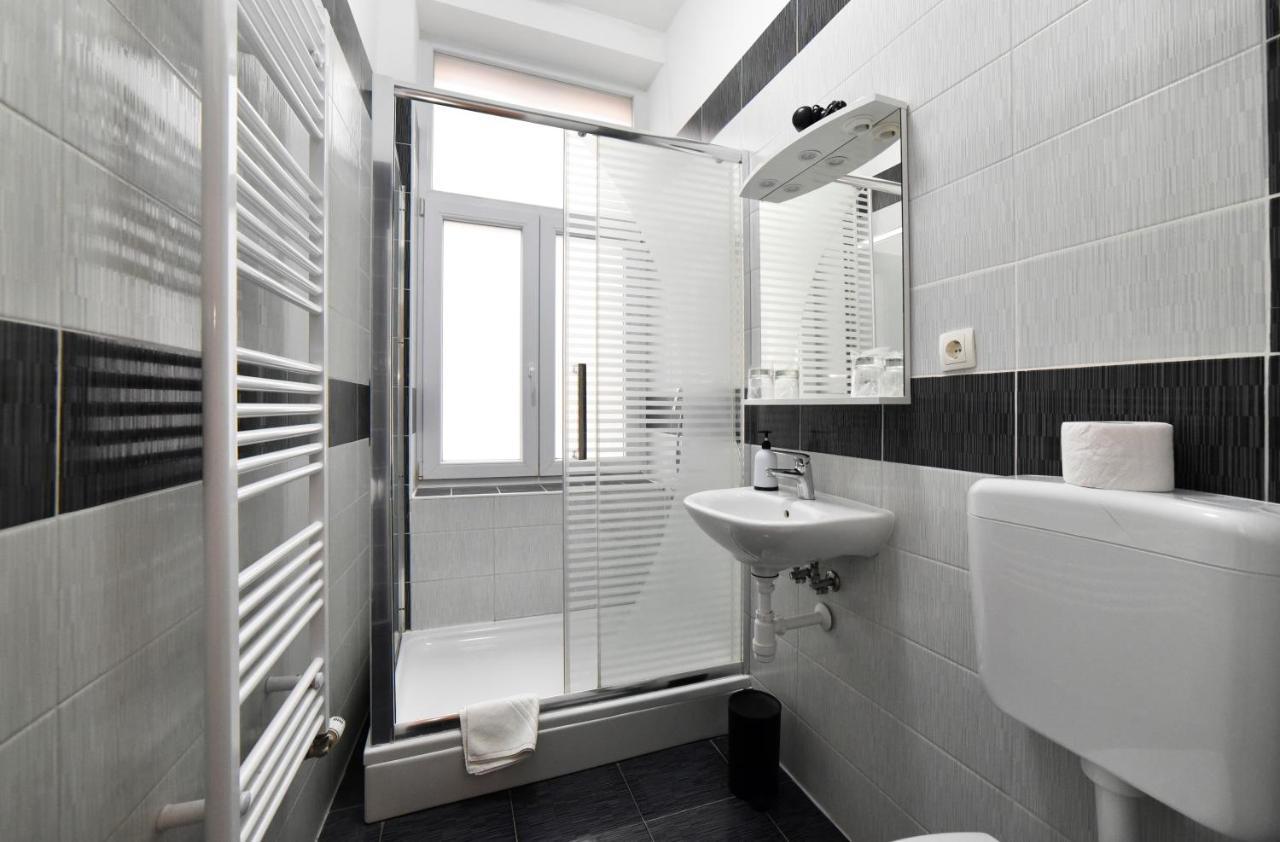 Virtus Apartments And Rooms With Free Private Parking 자그레브 외부 사진