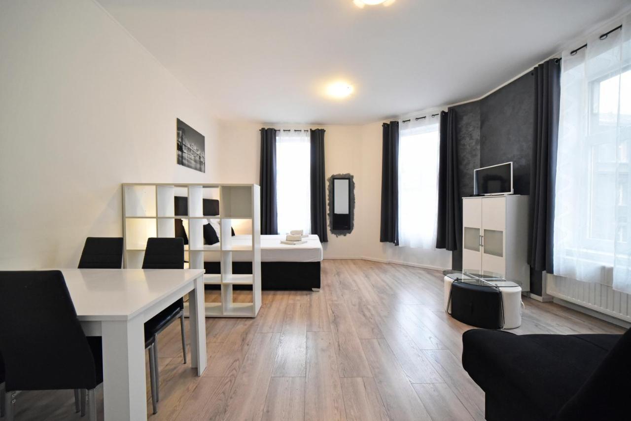 Virtus Apartments And Rooms With Free Private Parking 자그레브 외부 사진