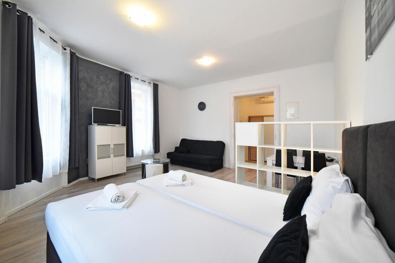 Virtus Apartments And Rooms With Free Private Parking 자그레브 외부 사진