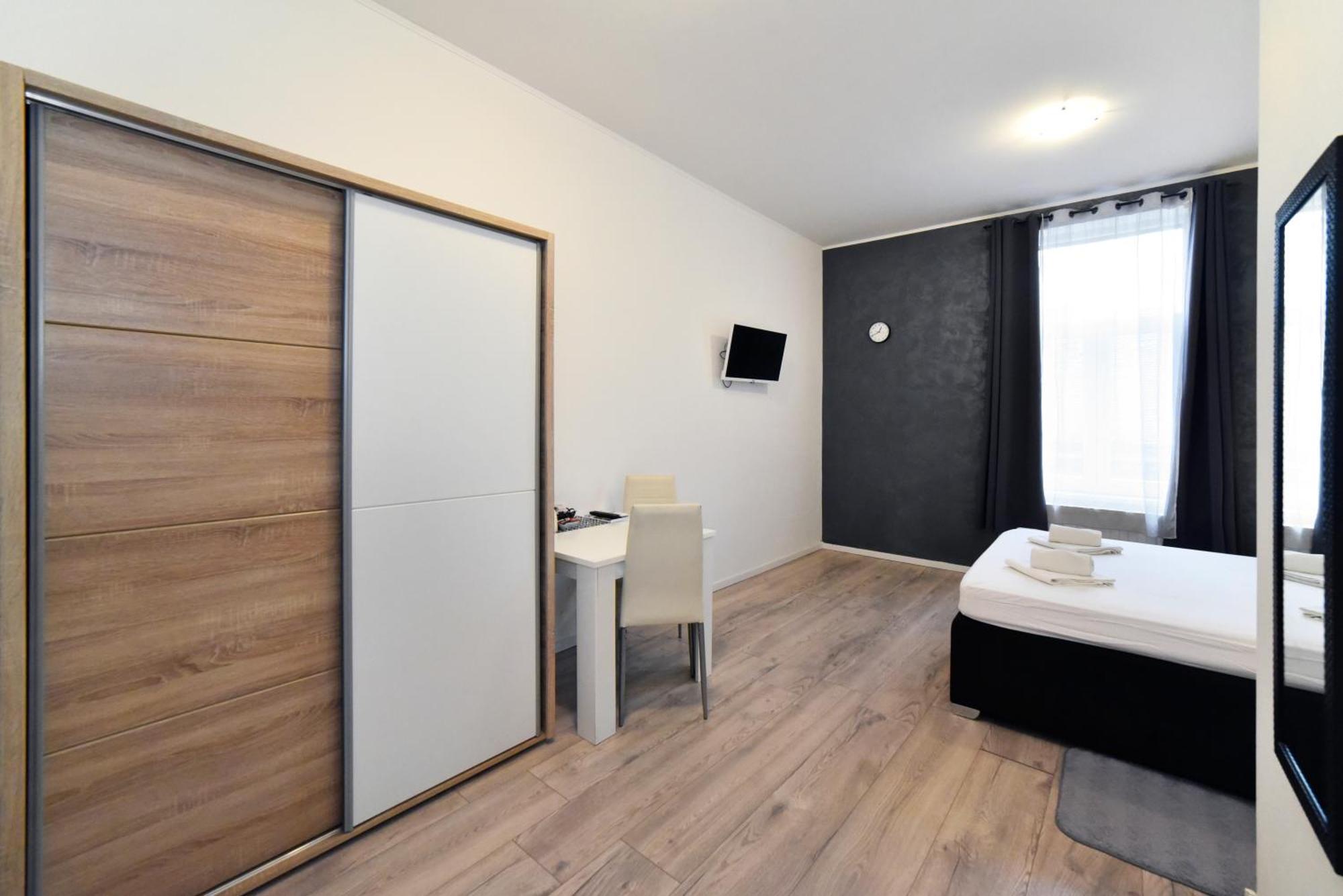 Virtus Apartments And Rooms With Free Private Parking 자그레브 외부 사진
